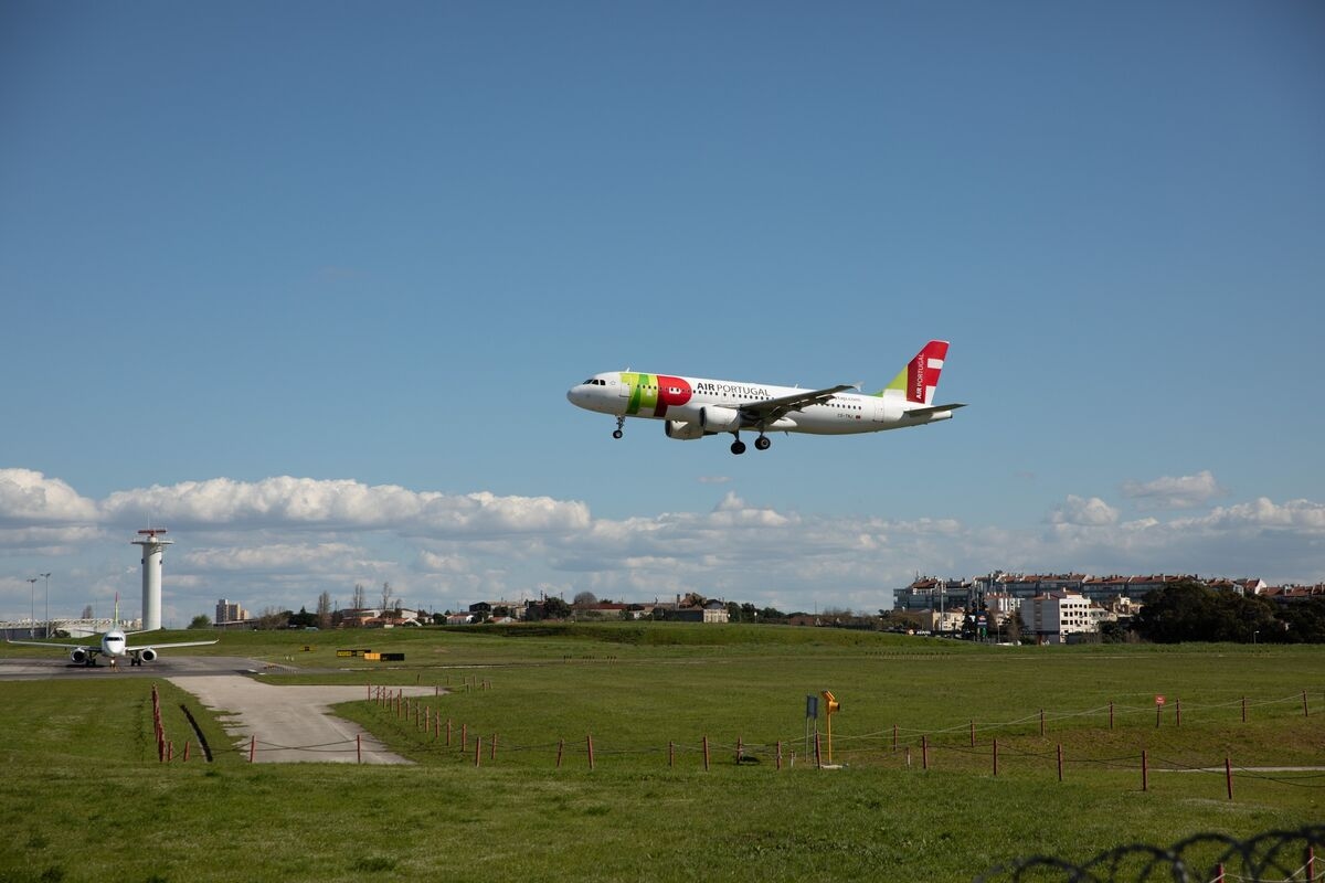 Portugal Says Carrier TAP Is Strategic as It Plans Privatization