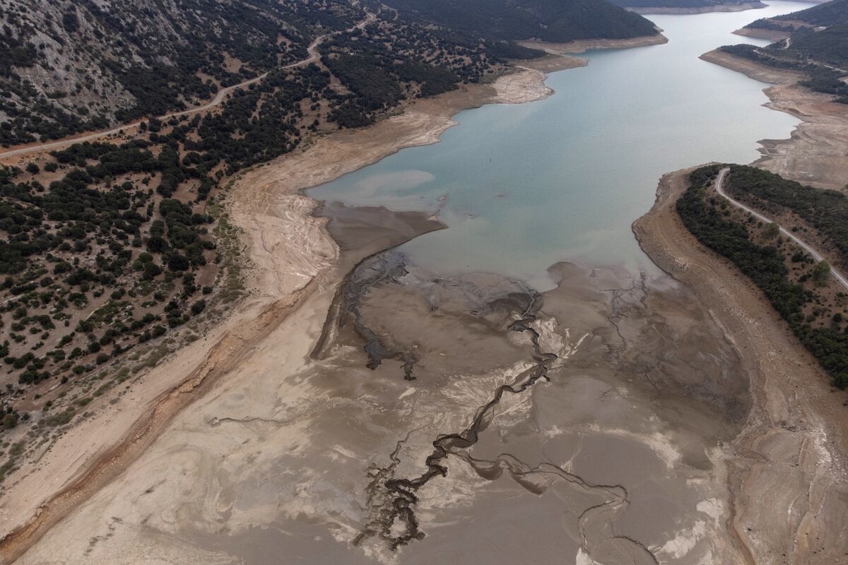 Greece Plans to Merge Hundreds of Water Firms as Drought Worsens