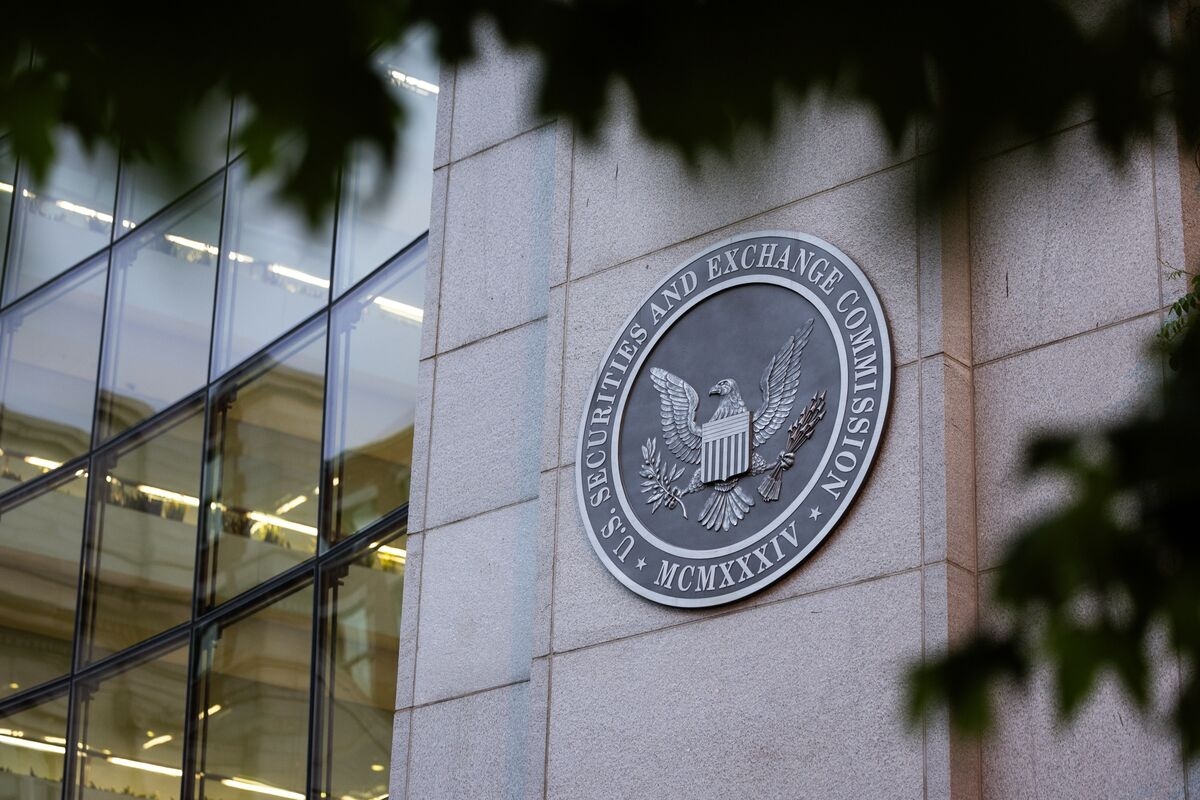 Startup Promising Private Market Access to Wealthy Investors Collapses