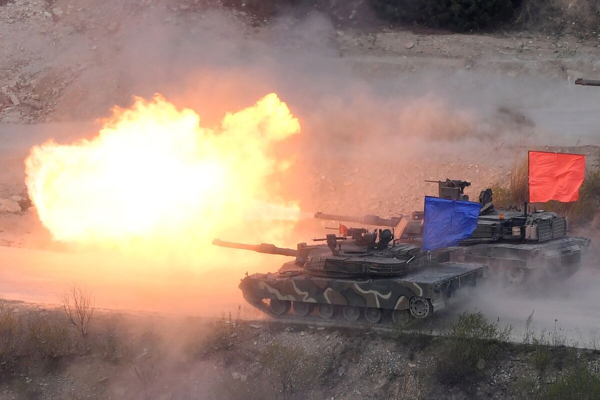 Trump Pressures South Korea to Pay More for Defense