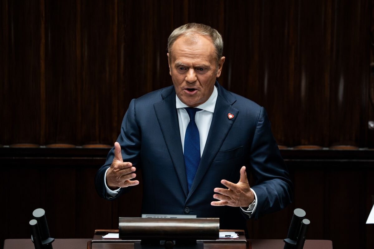 Poland Reshuffles Cabinet to Create Economy Superministry
