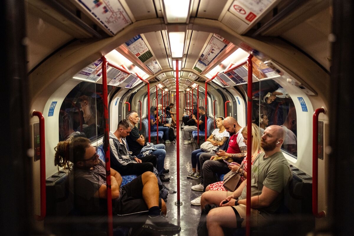 London Tube Carriages Can Be 5C Hotter Than Street-Level in a Heat Wave