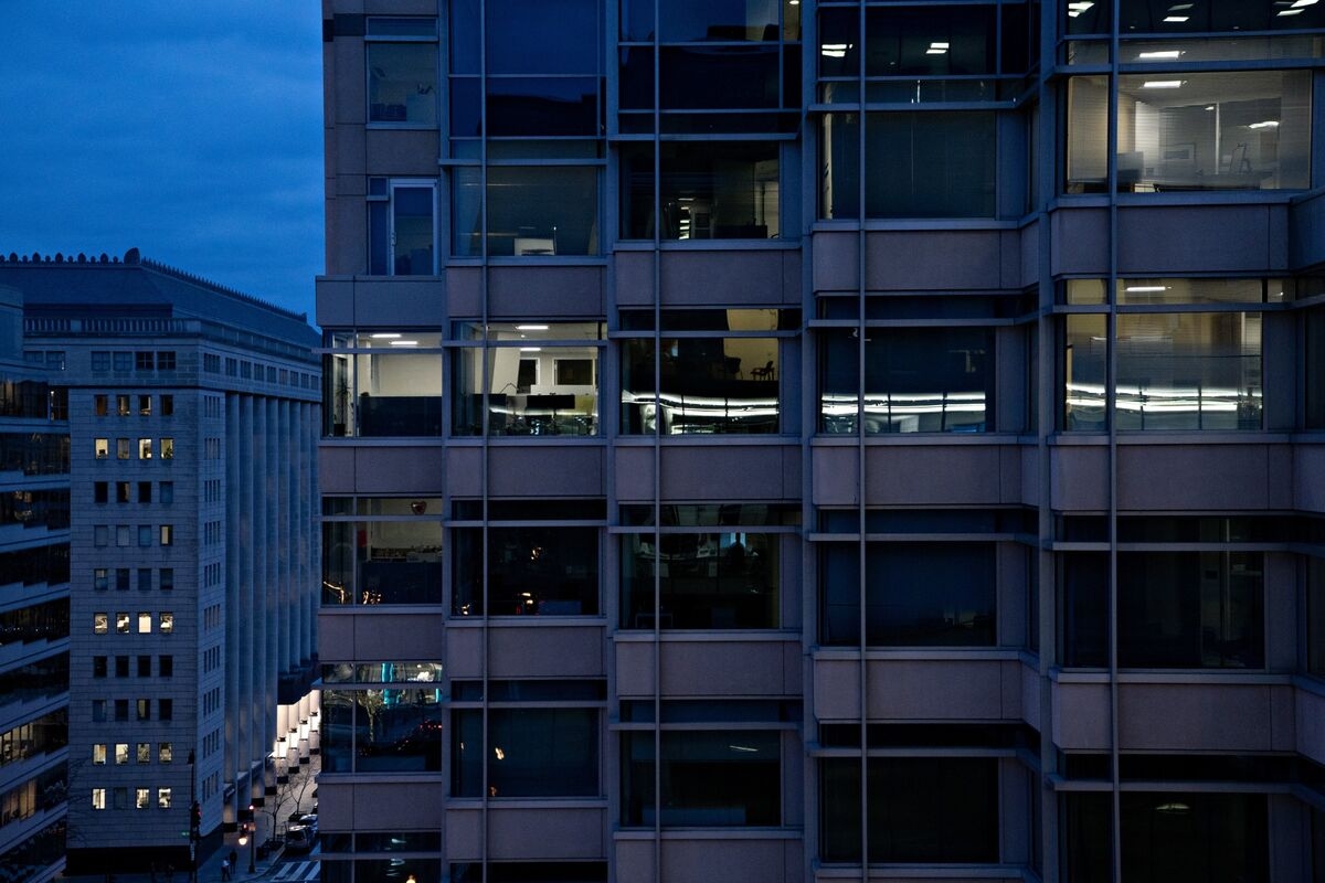 BlackRock to Buy Real Estate Firm With $7.3 Billion in Assets