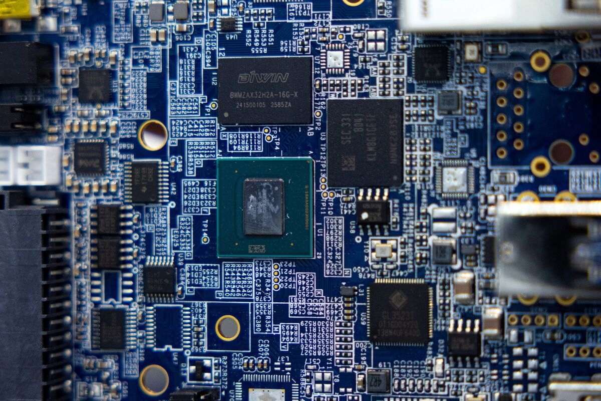 Taiwan Aims to Ensure Its Security With Tech Export Controls