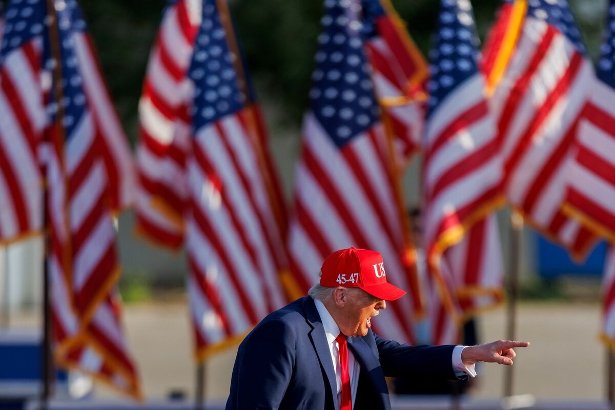 Trump to Send Unilateral Tariff Letters Today