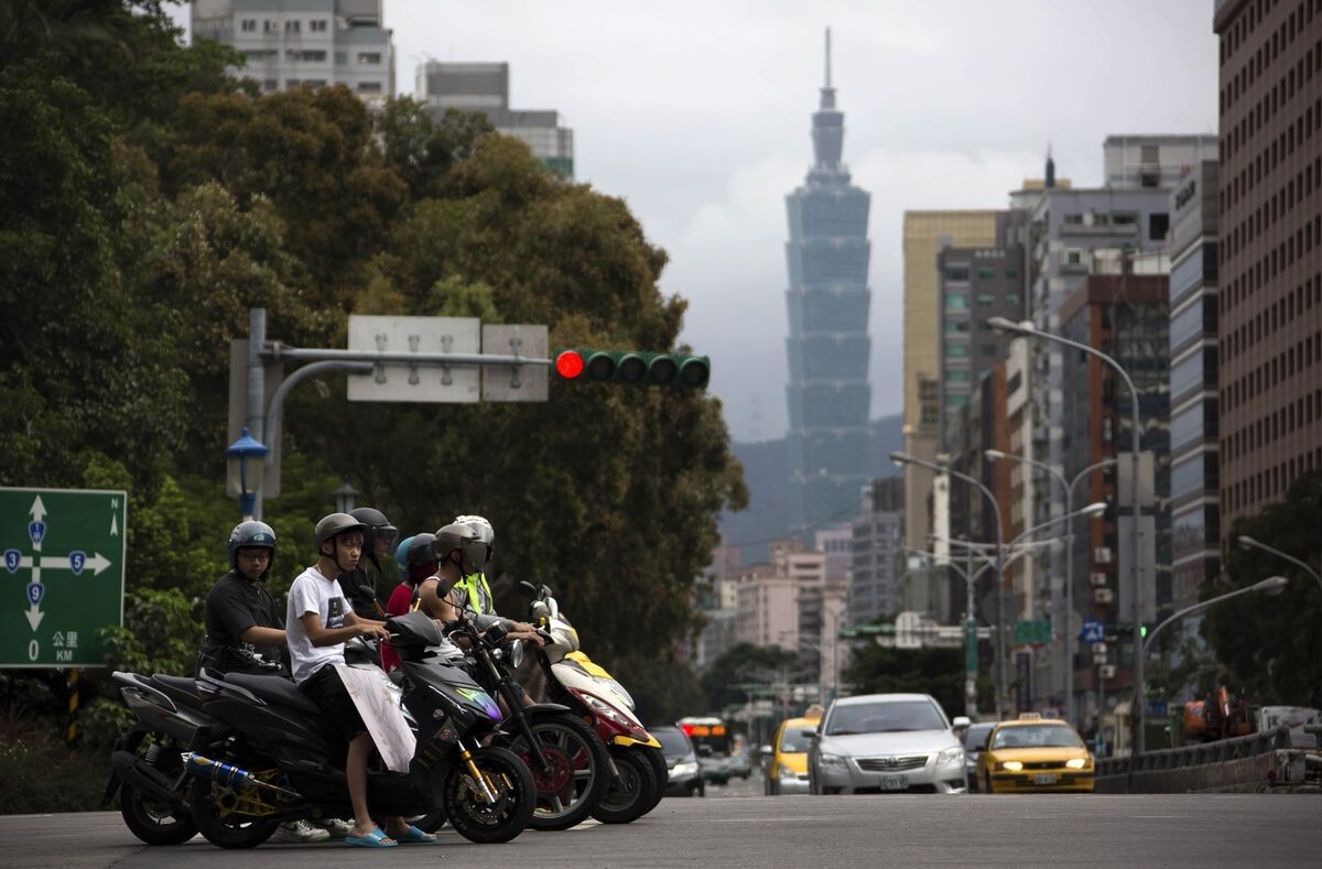 Taiwan Signals Cautious Optimism After Avoiding US Tariff Letter