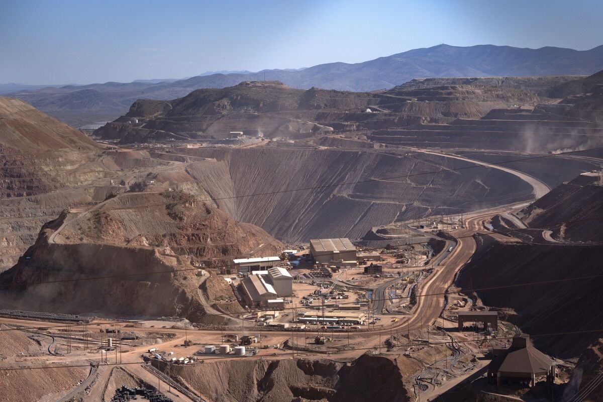 Vitol Launches Mine Finance Fund as Competition Grows for Metals