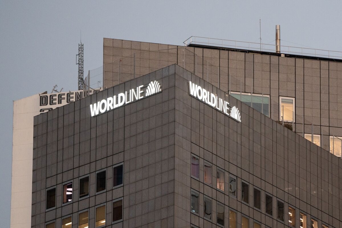 Worldline Hires Auditor to Assess Risky Clients, Chairman Says