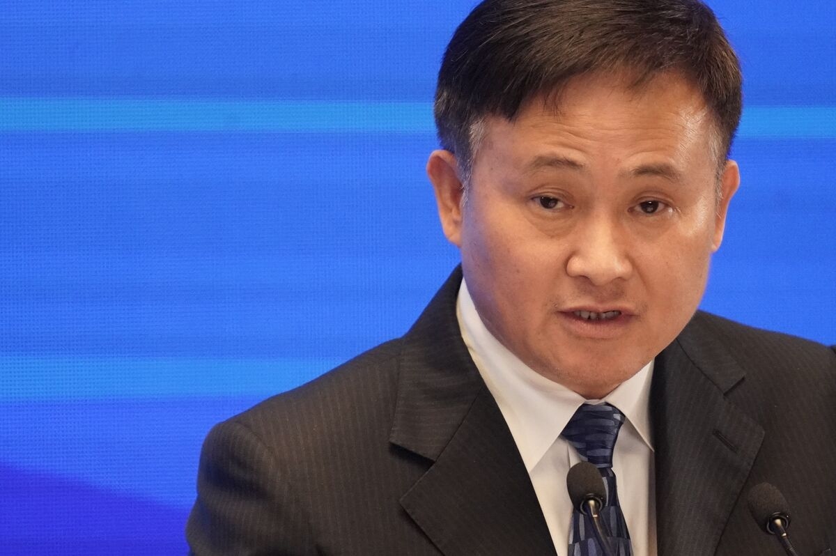 China Considers Doubling Southbound Bond Connect to $139 Billion