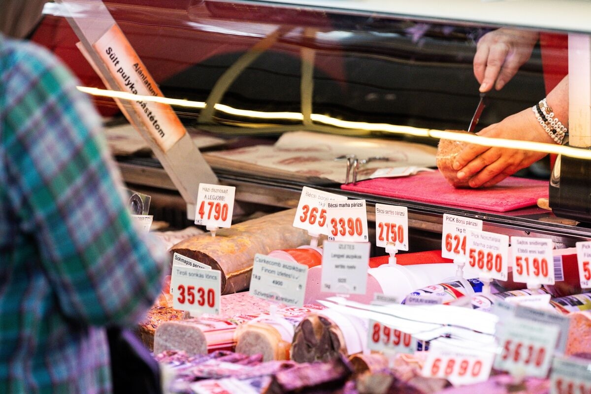 Hungary Inflation Accelerates as Expected on Food, Energy Costs