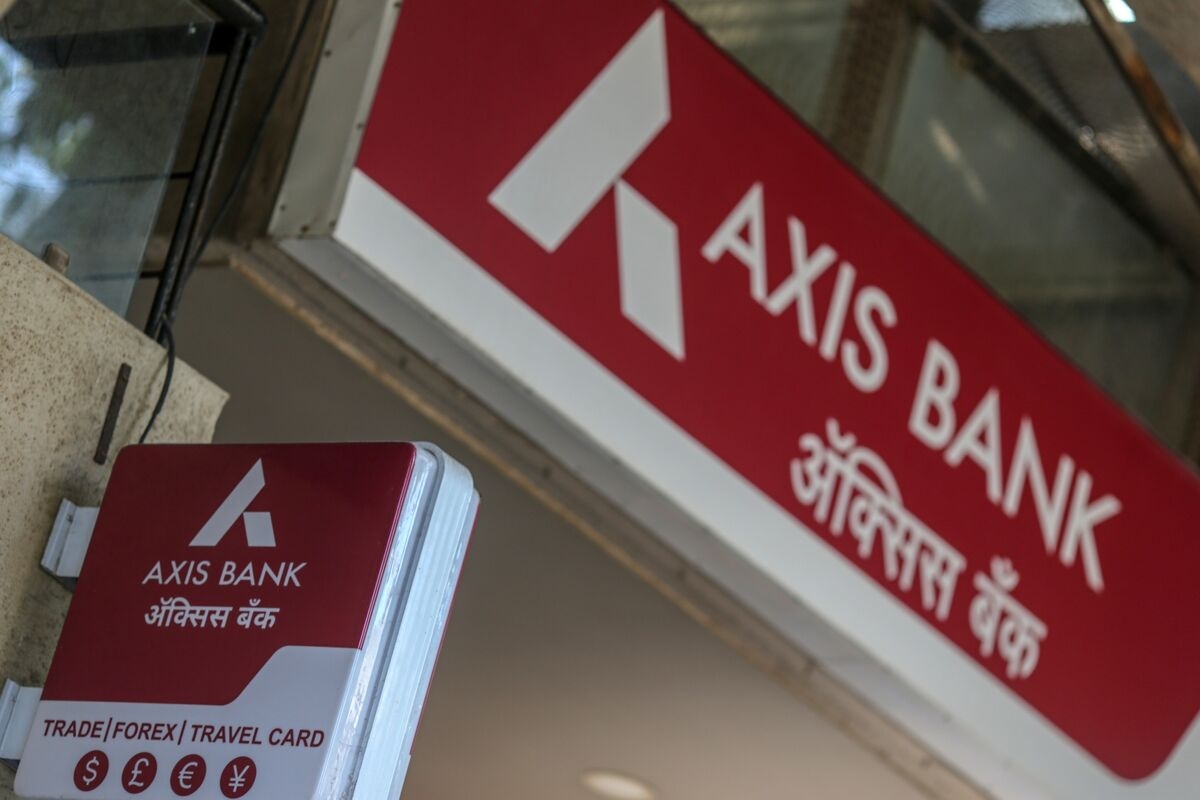 Axis Bank Shares Tumble as Provisions Climb, Profit Disappoints