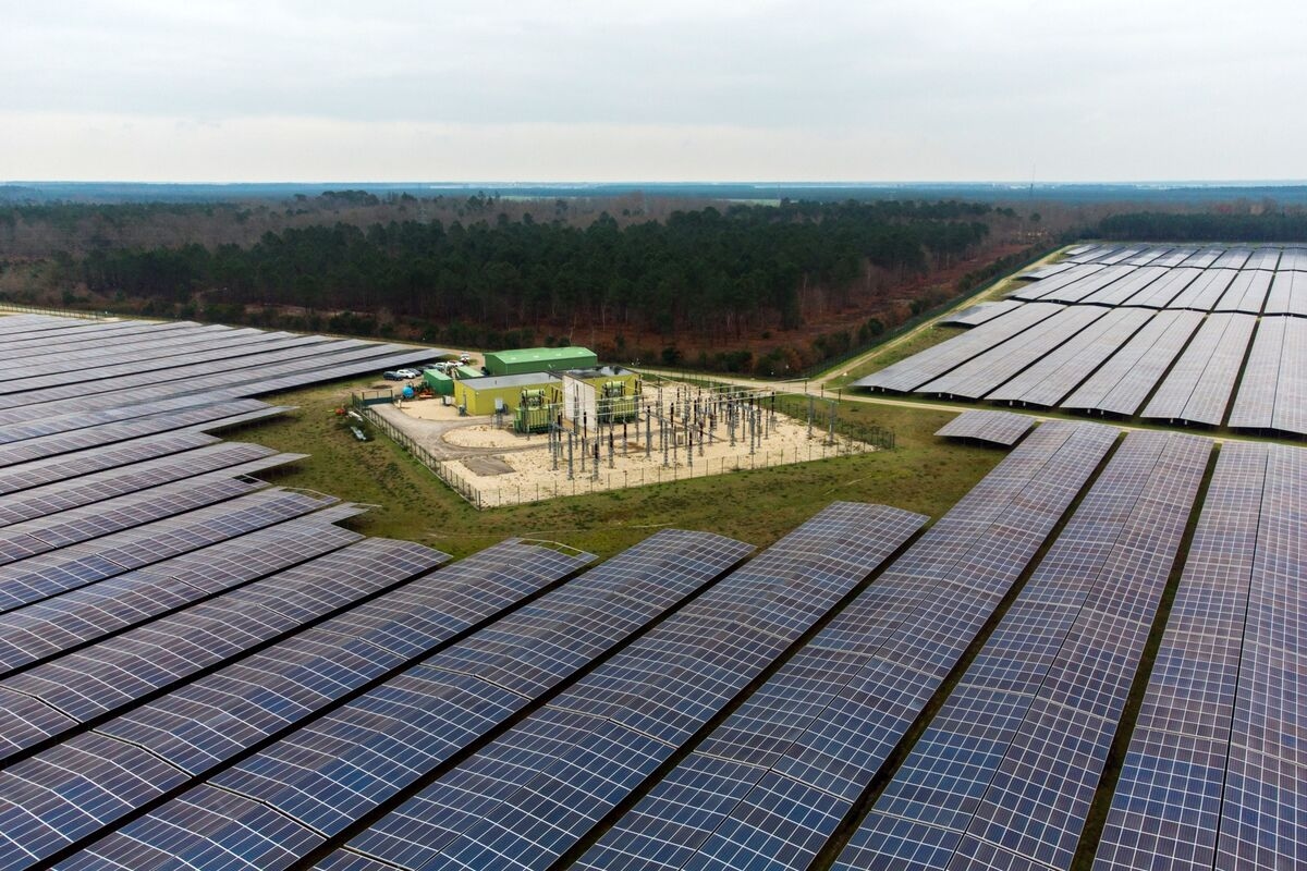 France's Tally of Negative Power Prices Just Beat the 2024 Total