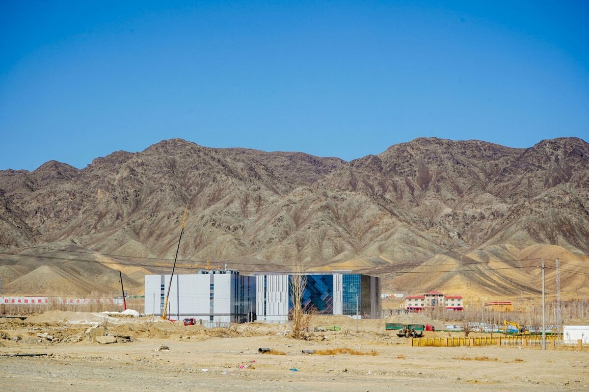 China's Got Big Plans for AI — In the Desert
