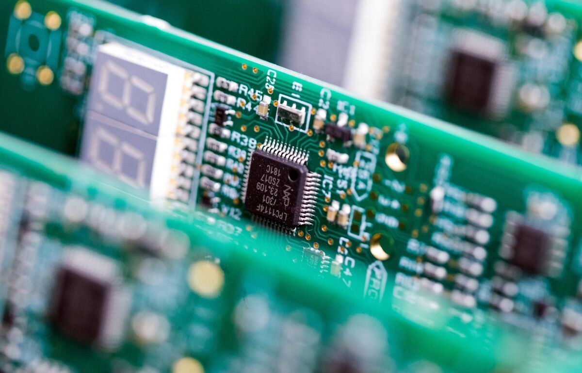 NXP Shares Decline After Automotive Chip Sales Remain Sluggish