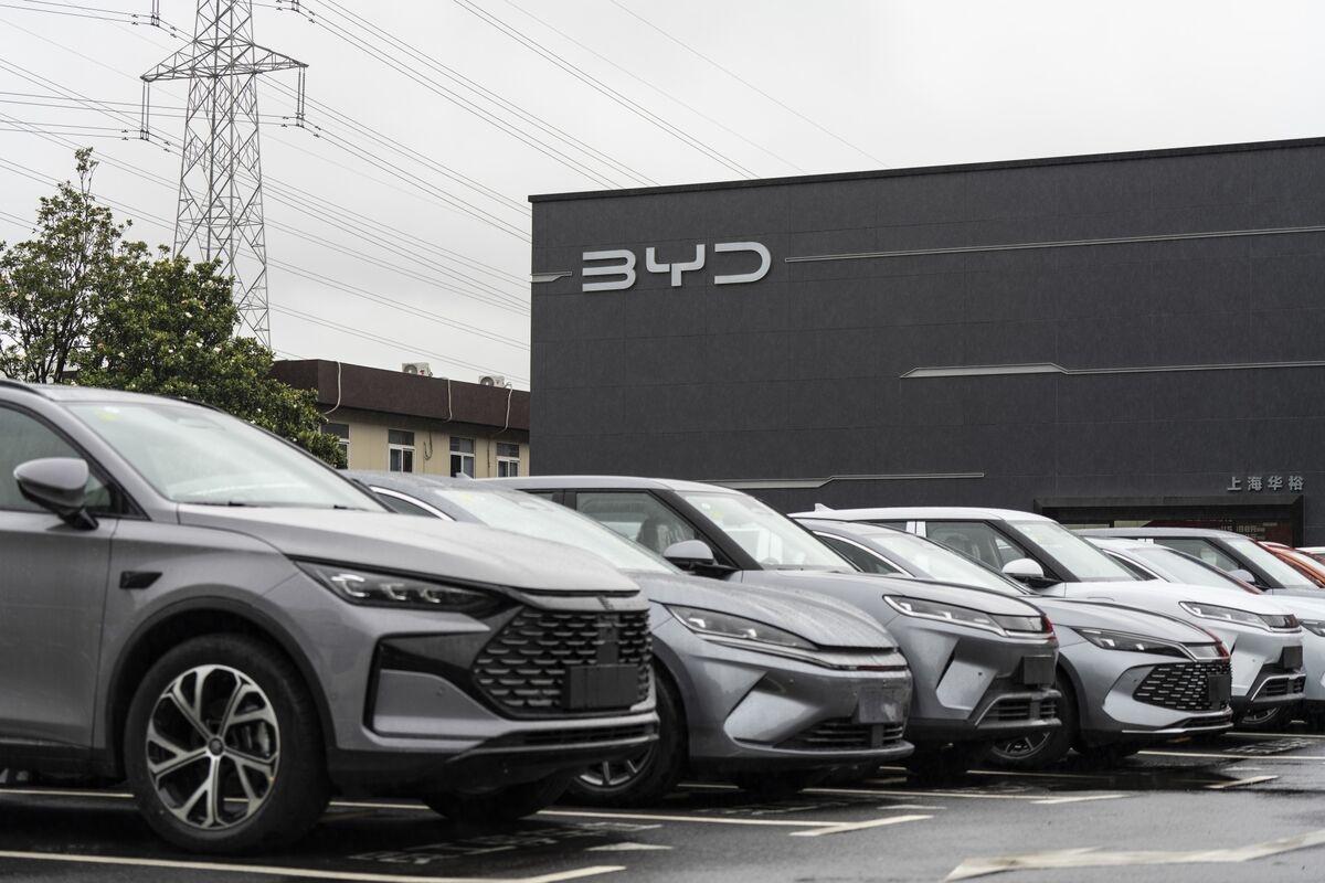 China's Car Wars Seen Lasting for Years Despite Leaders' Angst