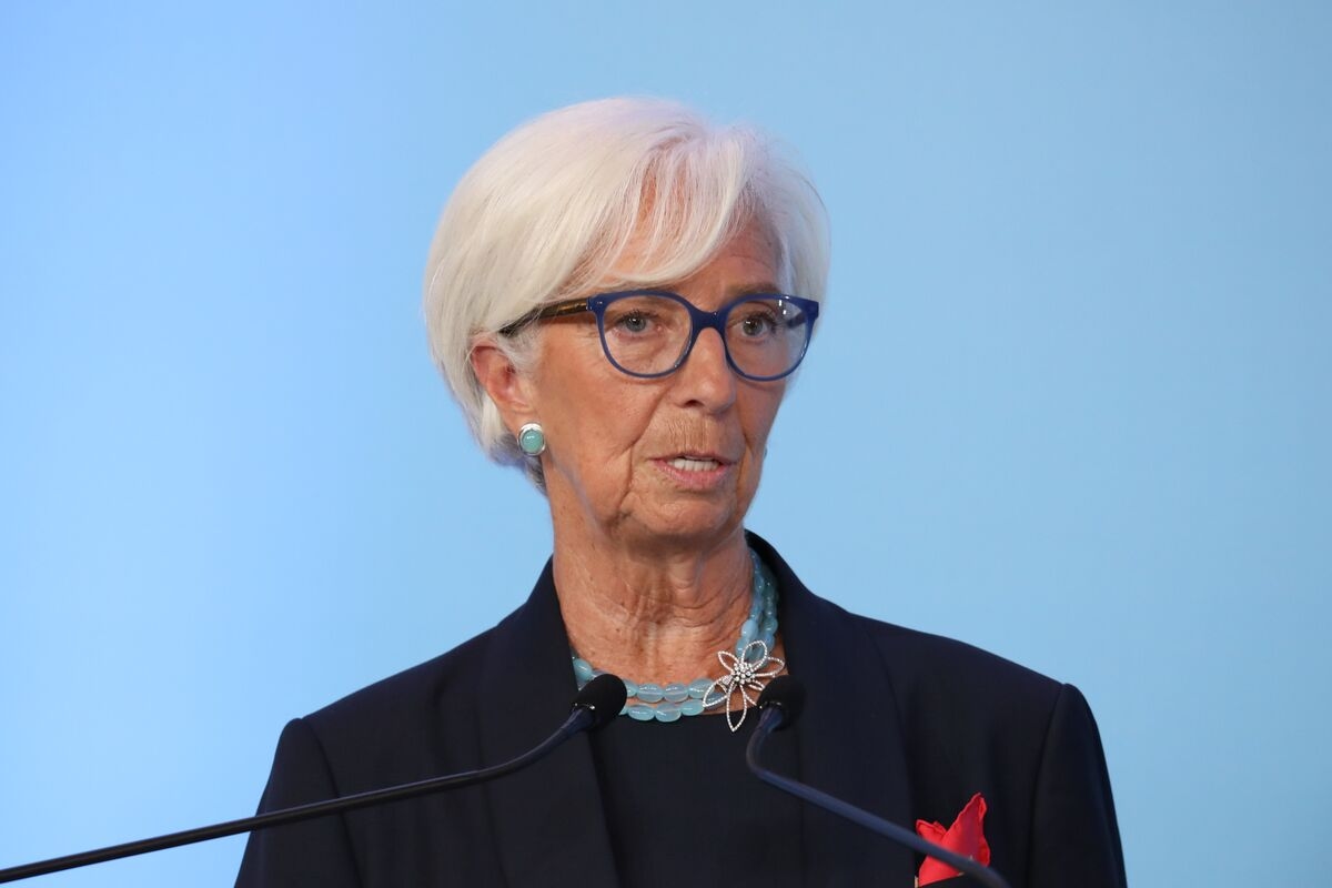ECB Strategy Fixes Help Avoid ‘False Certainty,' Lagarde Says