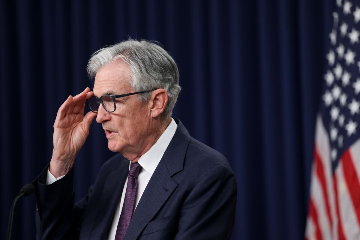 Trump Ally Sues Powell Demanding FOMC Meeting Public Access