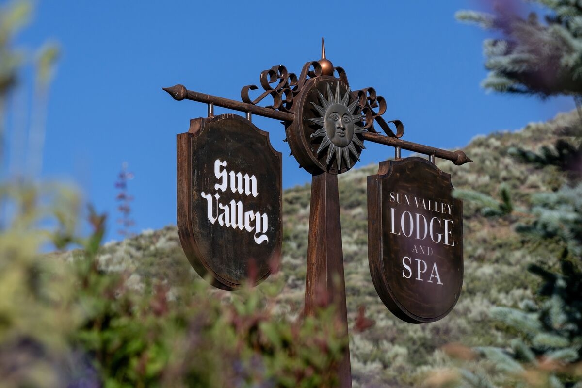 Sun Valley Is Back, So Are the Awkward Run-Ins