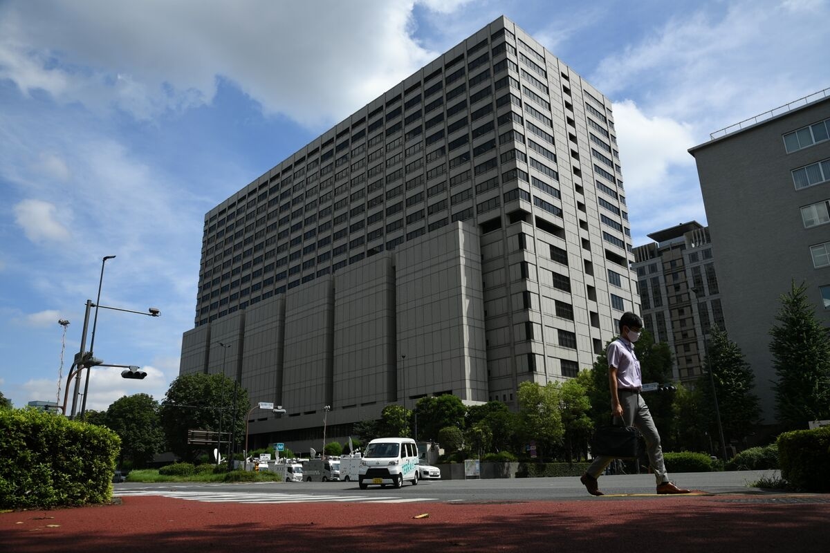Ex-SMBC Nikko Managers Face Verdicts in Market Manipulation Case