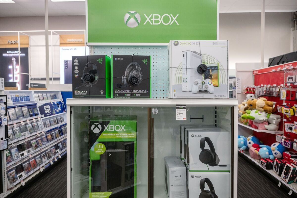 Microsoft Plans Major Job Cuts at Xbox Gaming Division
