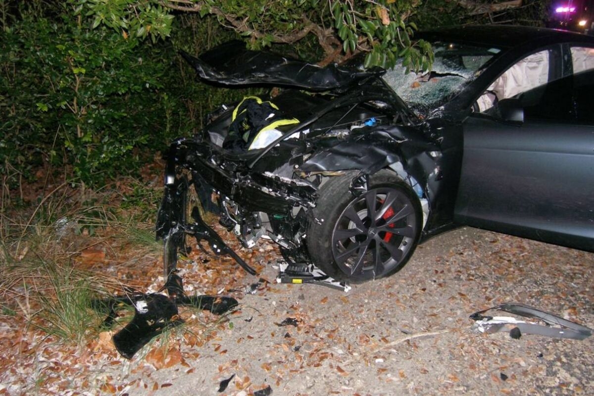 Tesla Goes to Trial Over Fatal Autopilot Crash in Florida