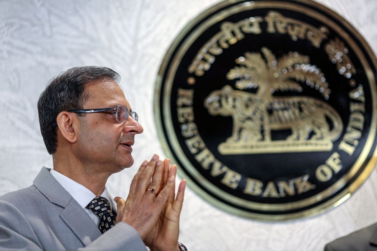 RBI Governor Says Rate Moves to Hinge on Growth, Inflation Mix