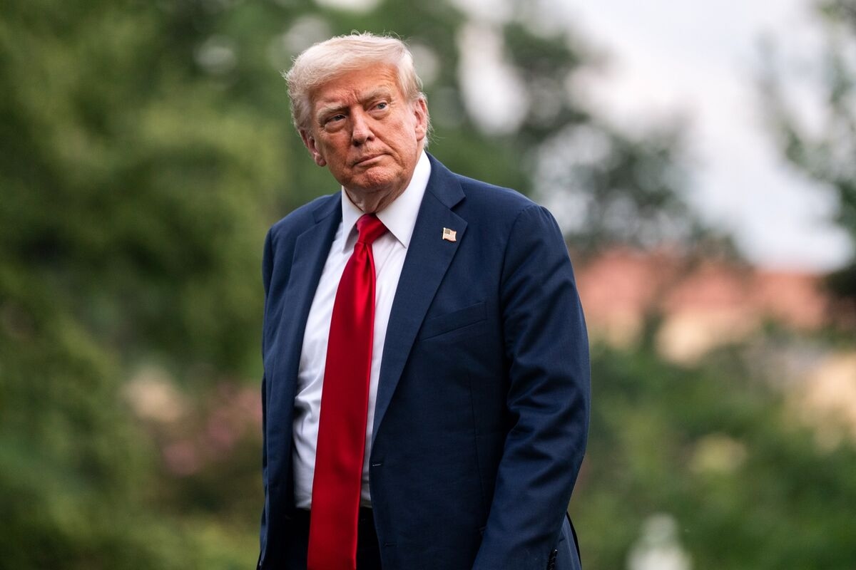 Trump Asked Zelenskiy If Ukraine Could Hit Moscow, FT Says
