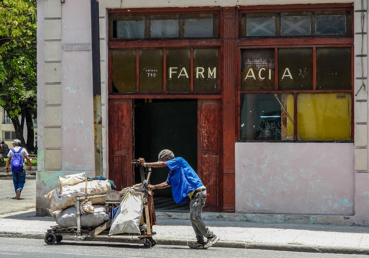 Cuban Minister Quits After Scoffing at Communist Island's Poor