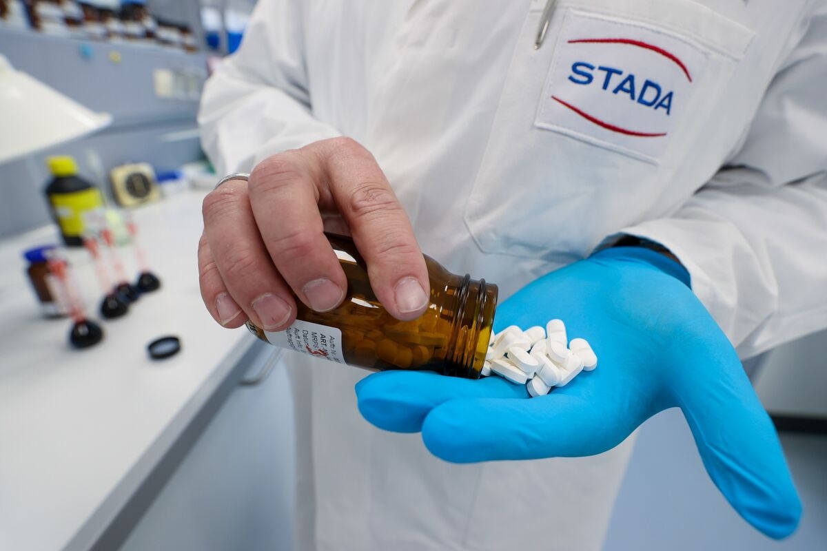 Stada Resumes Investor Meetings for September IPO