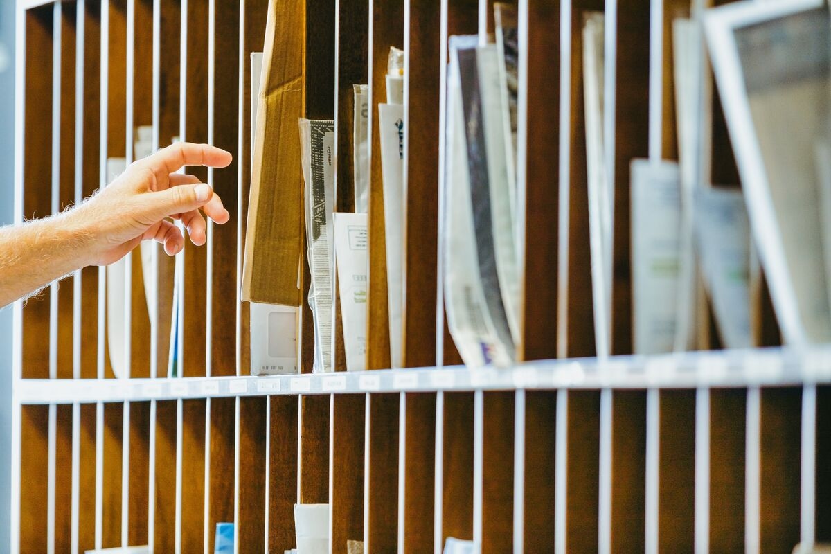 Jilted Conservatives Whose Mail Vanished Sue Airbnb Over Proxies