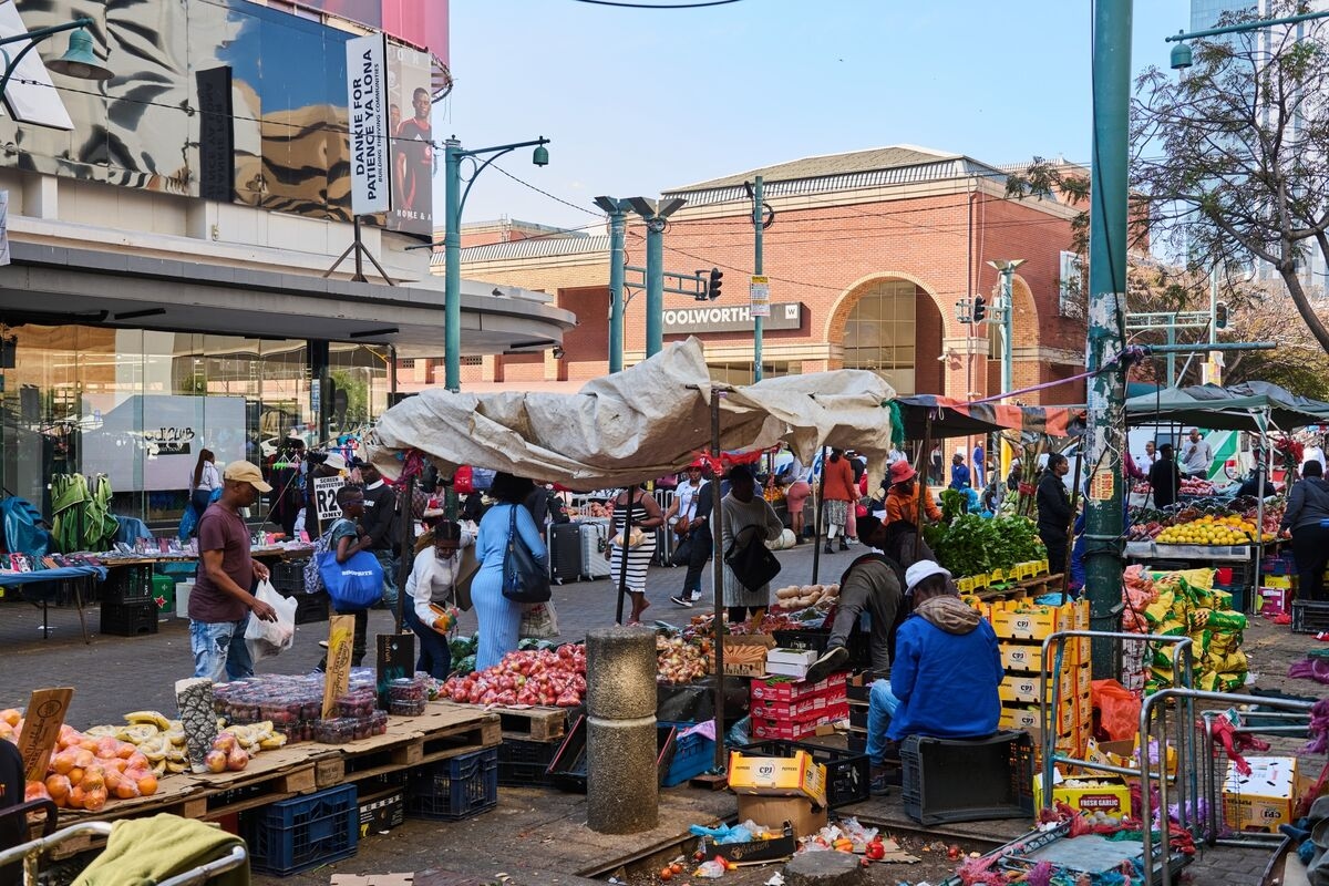 South Africa's Low Growth Leaves Citizens Poorer Than Global Average, Investec Says
