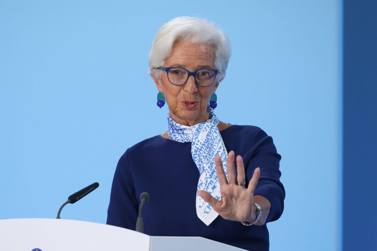 Lagarde's ECB Diary Shows She Did Meet WEF Chief Schwab in April