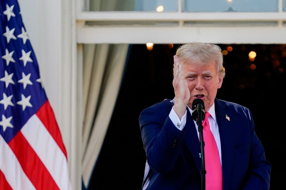 Trump Threatens Higher Tariffs on Japan, South Korea