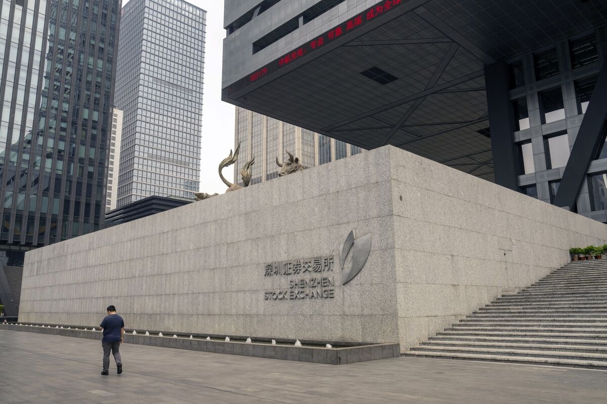 China's Small Banks Cancel IPOs, Delist on Concern Over Profits