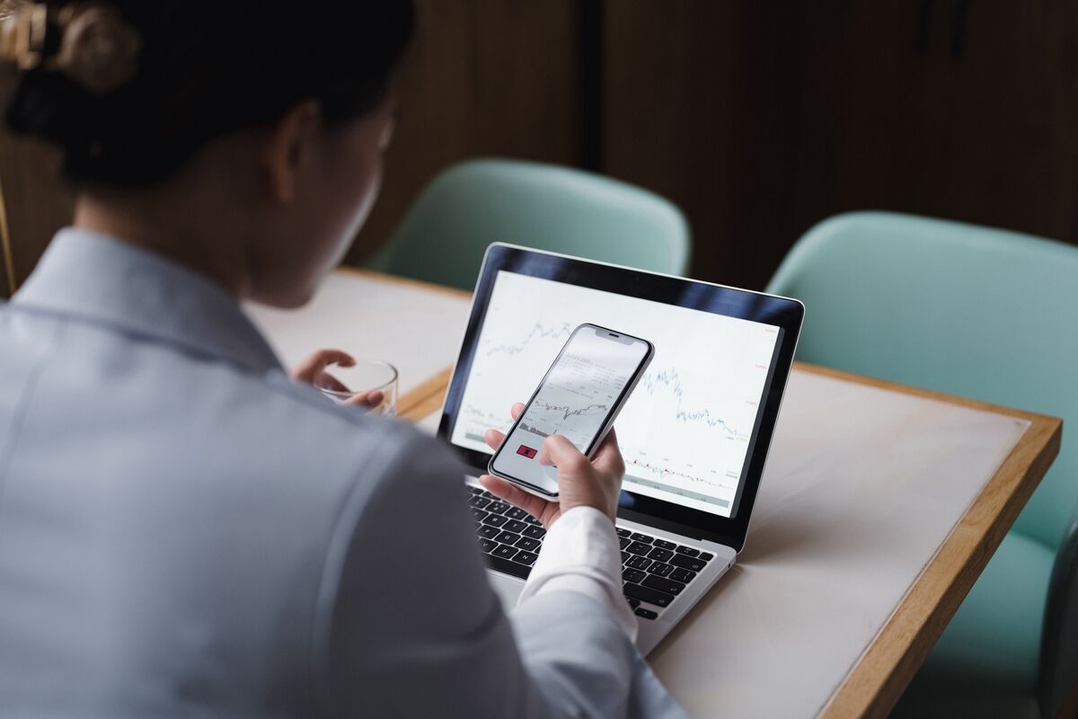 How You Get and Actually Keep a Job at a Multi-Strat Hedge Fund