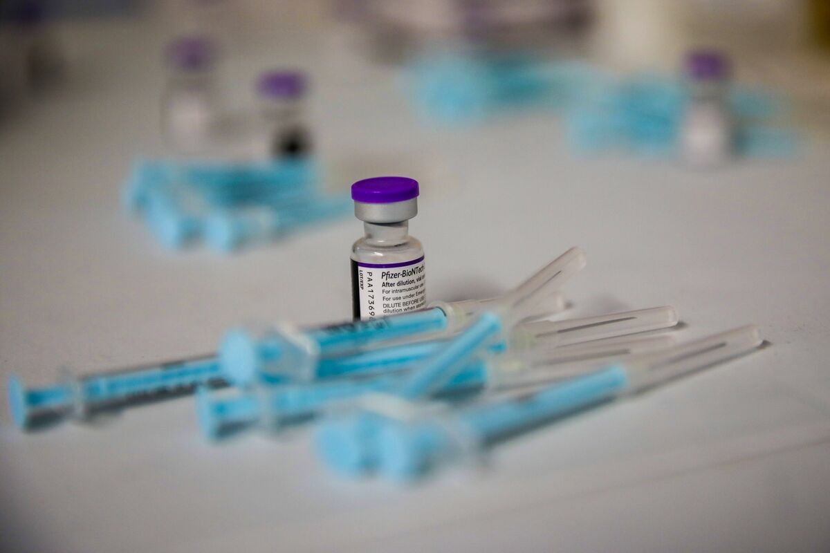 Covid-19 Variant Nimbus Dominant in US as Vaccine Access in Flux