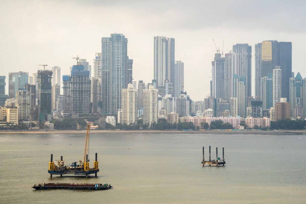 Indian REITs May Stretch Gains on Rate Cuts, Strong Leasing
