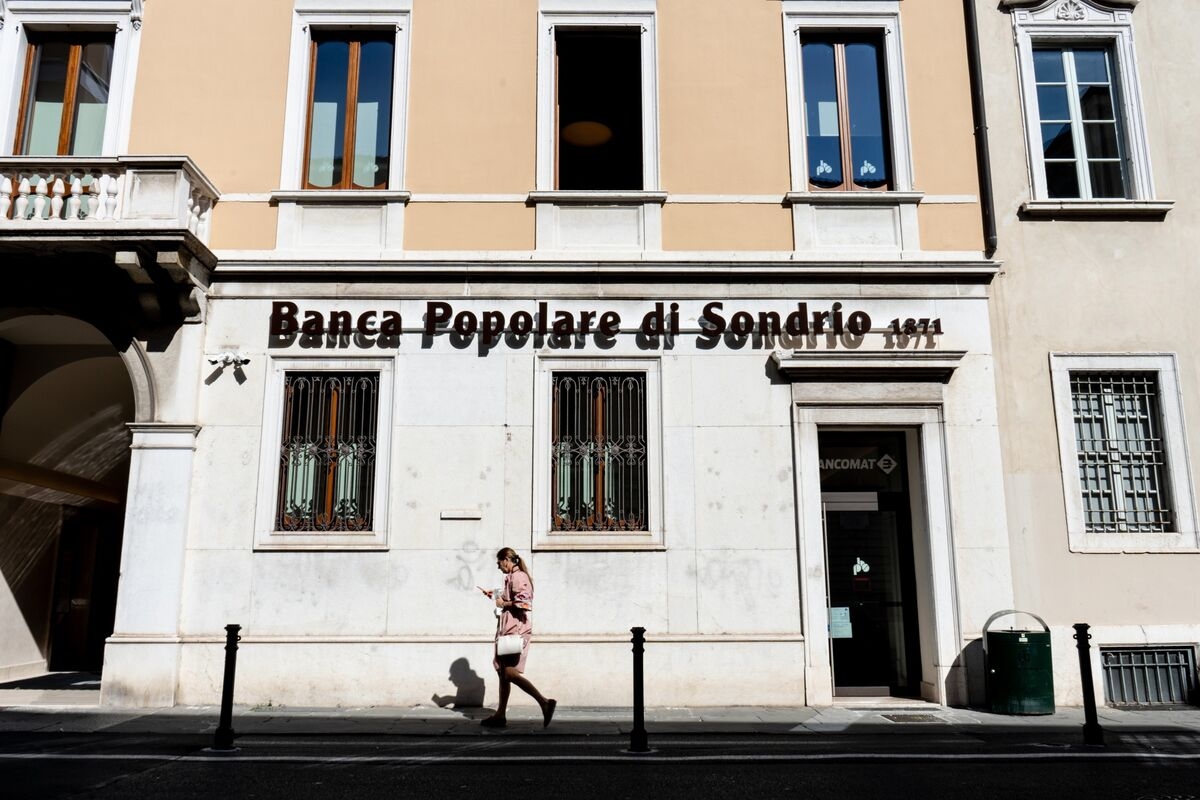 BPER Set to Take Over Popolare Sondrio Amid Italy's M&A Wave