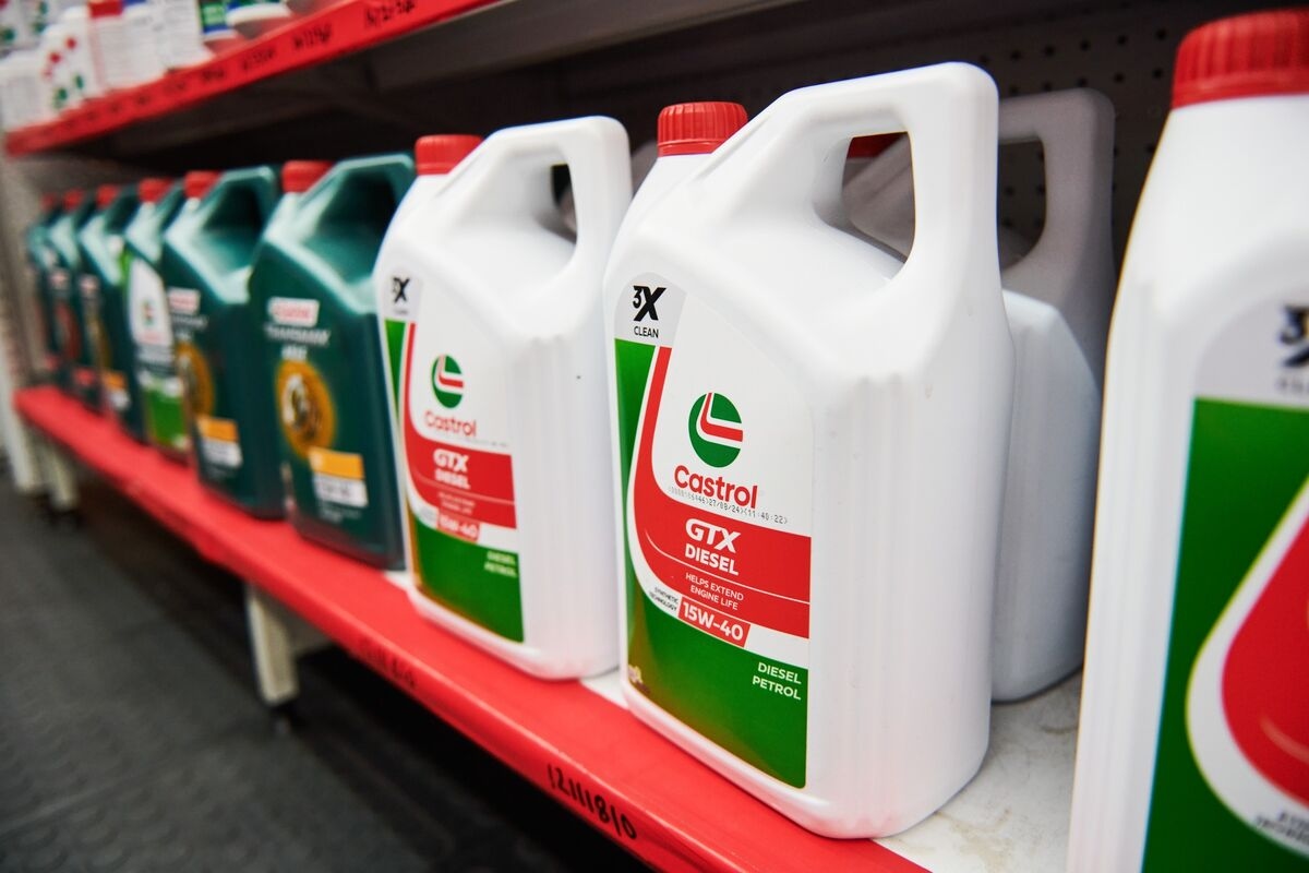 BP's Castrol Unit Gets One Rock Bid as Most Suitors Drop