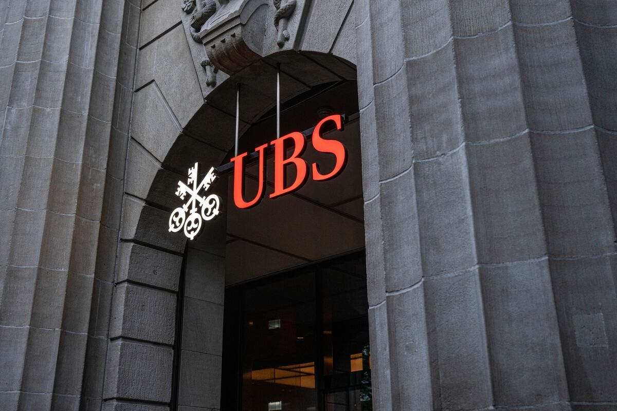 UBS Kicks Off Share Buyback Program of Up to $2 Billion
