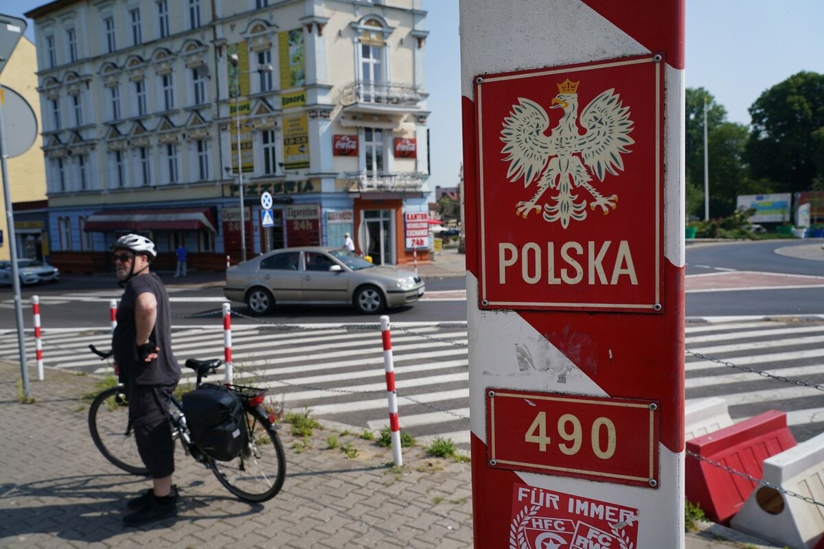 Poland Likely to Impose Temporary Controls at German Border