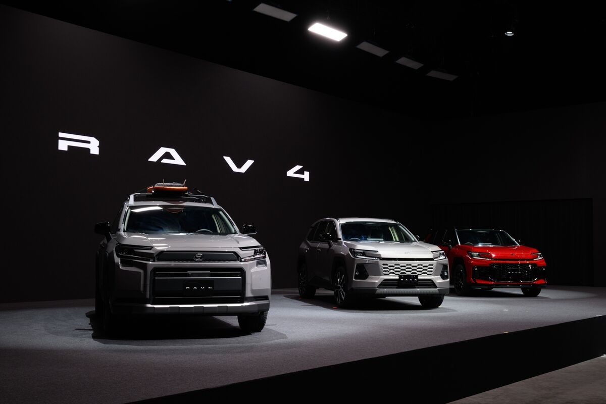 Japan's Carmakers Absorbing Tariffs May Bolster Trump Position