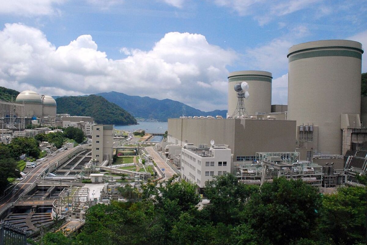 Japan Utility to Survey First Nuclear Reactor Since Fukushima: Nikkei