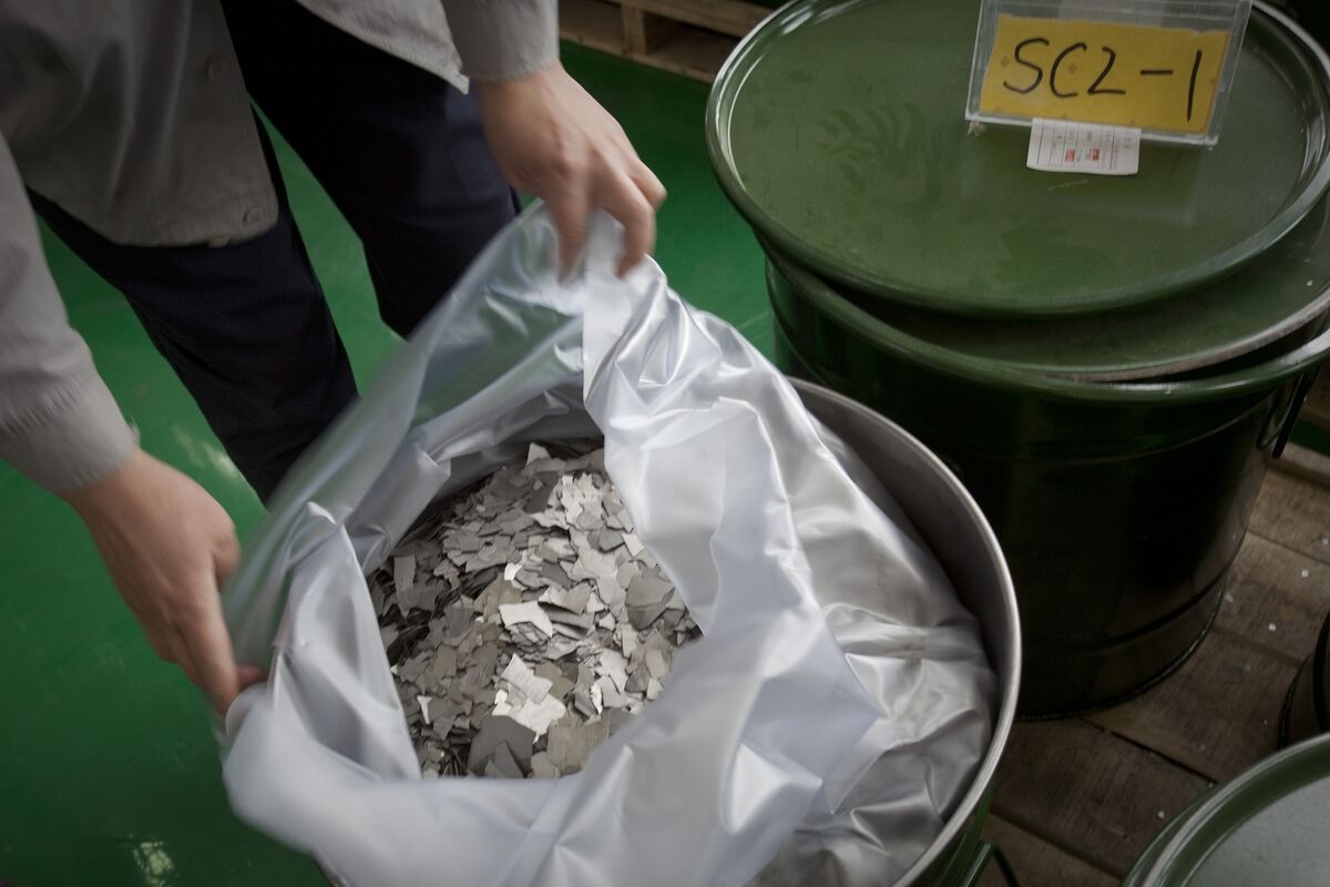 China's Rare-Earth Metal Exports Spike to Highest Since 2009