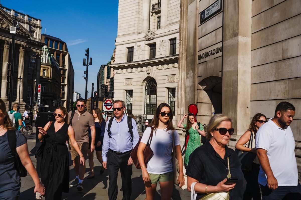 Bank of England Considers Shelving Plans for a Digital Pound