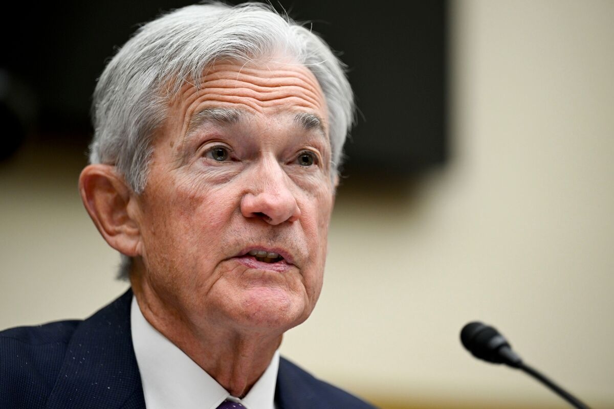 Stocks Are Within Reach of Records on Shaky Ceasefire