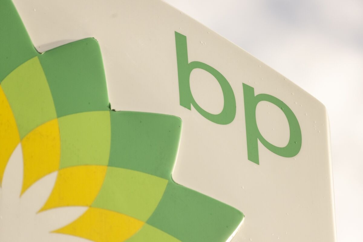 End of Shell Takeover Talk Puts BP Back in Elliott's Crosshairs
