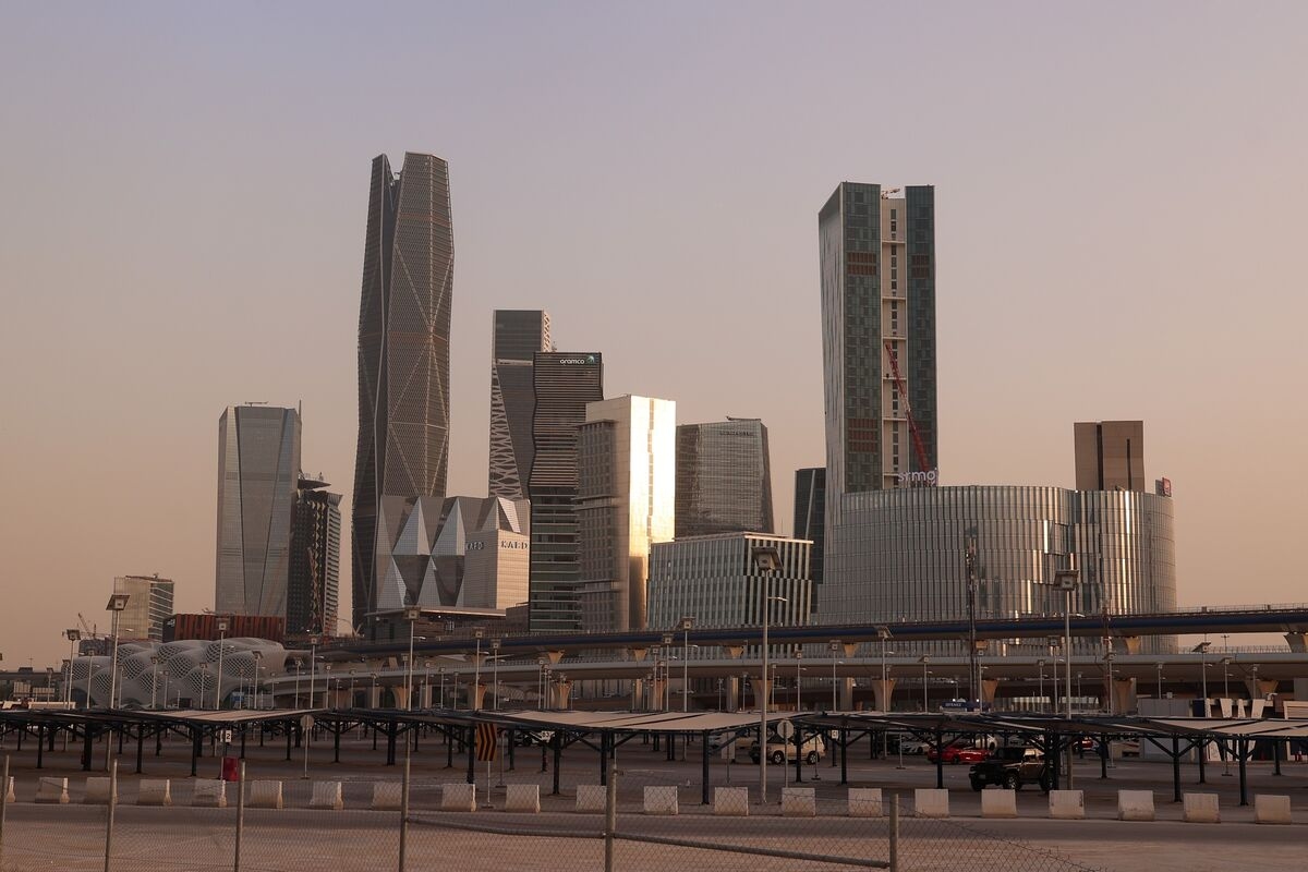 Private Equity Firm Jadwa Said to Put Saudi Pharma Unit on Sale