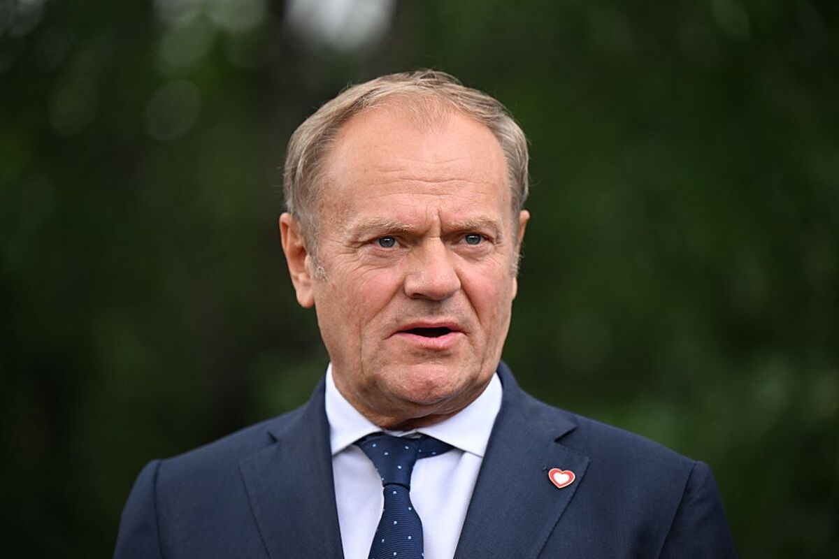 Tusk Faces Crunch Two Weeks to Fend Off Poland's Nationalists