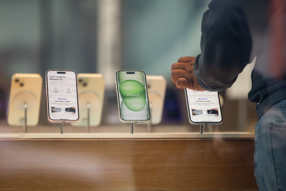 Apple Launches $20-a-Month AppleCare One Plan Covering Up to Three Devices